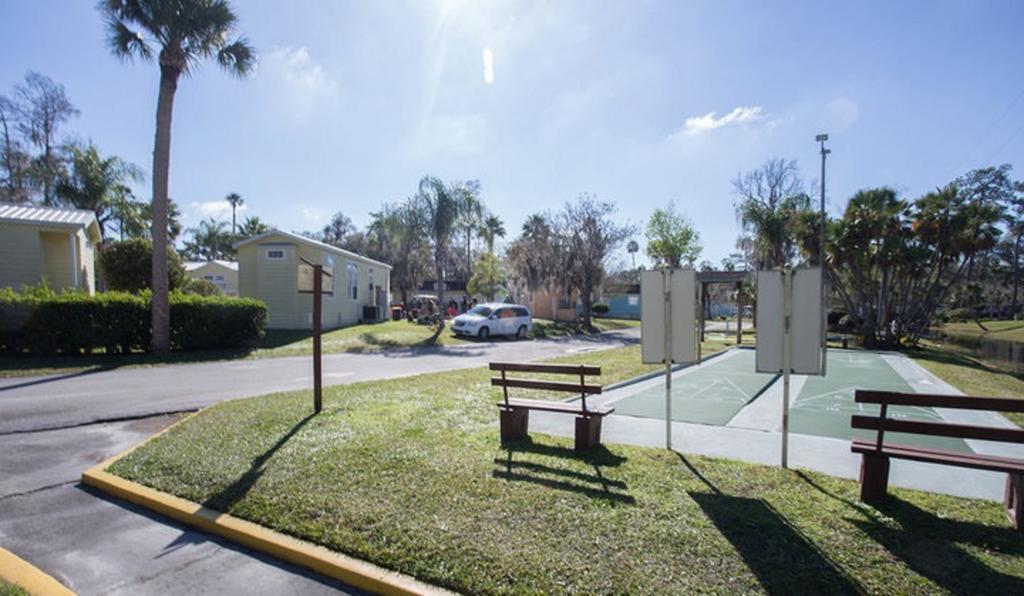 Tropical Palms Premium Two-Bedroom Loft Cottage 77 Orlando Eksteriør billede