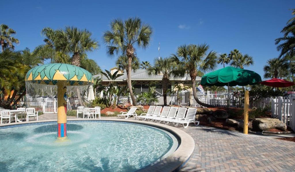Tropical Palms Premium Two-Bedroom Loft Cottage 77 Orlando Eksteriør billede